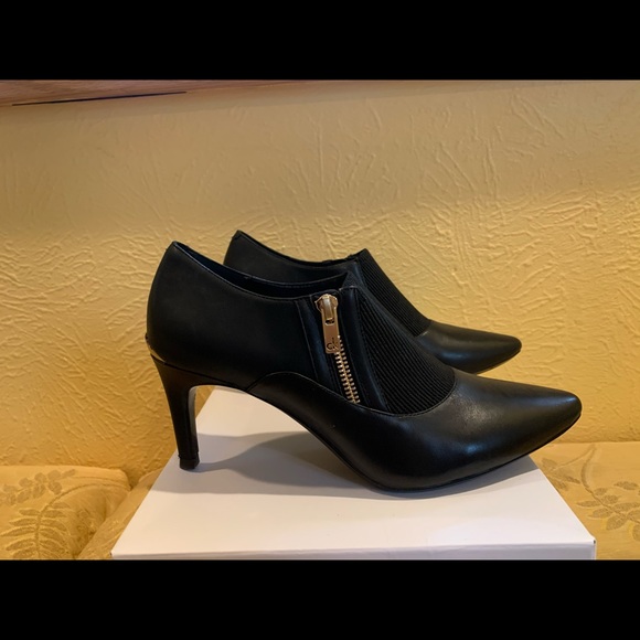 Calvin Klein booties! - Picture 5 of 7